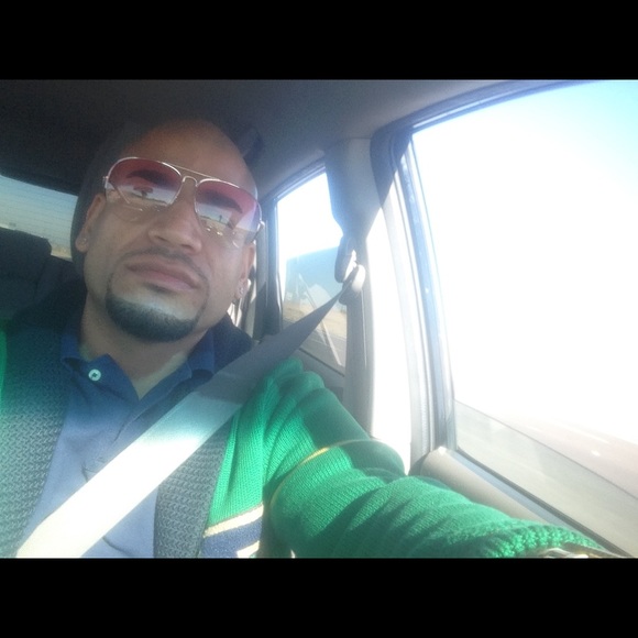 Meet your Posher, Ivan - Picture 3 of 17